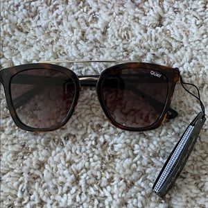 BRAND NEW QUAY Sunglasses